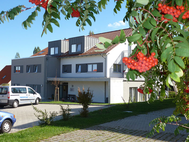 Versteckter Winkel - Sommer -Südansicht